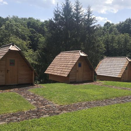 Hotel Glamping Naselje Zeleni Turizem Makole Exterior foto