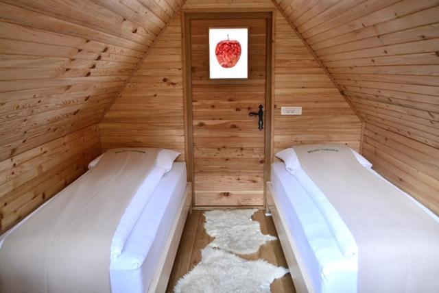 Hotel Glamping Naselje Zeleni Turizem Makole Exterior foto